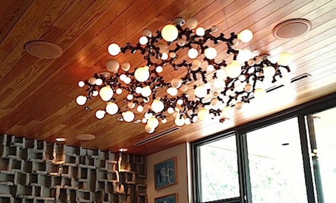 A Bright Idea Try This Diy Light Bulb Chandelier Fabfitfun You Know How They Say A Great Idea Is Like Light Bulb Going Off In Your Head What If That Actually The